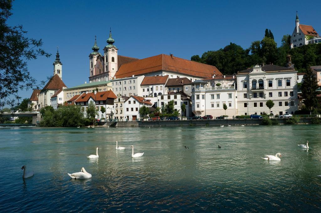 Hotel & Restaurant Christkindlwirt ชไตอาร์ ภายนอก รูปภาพ