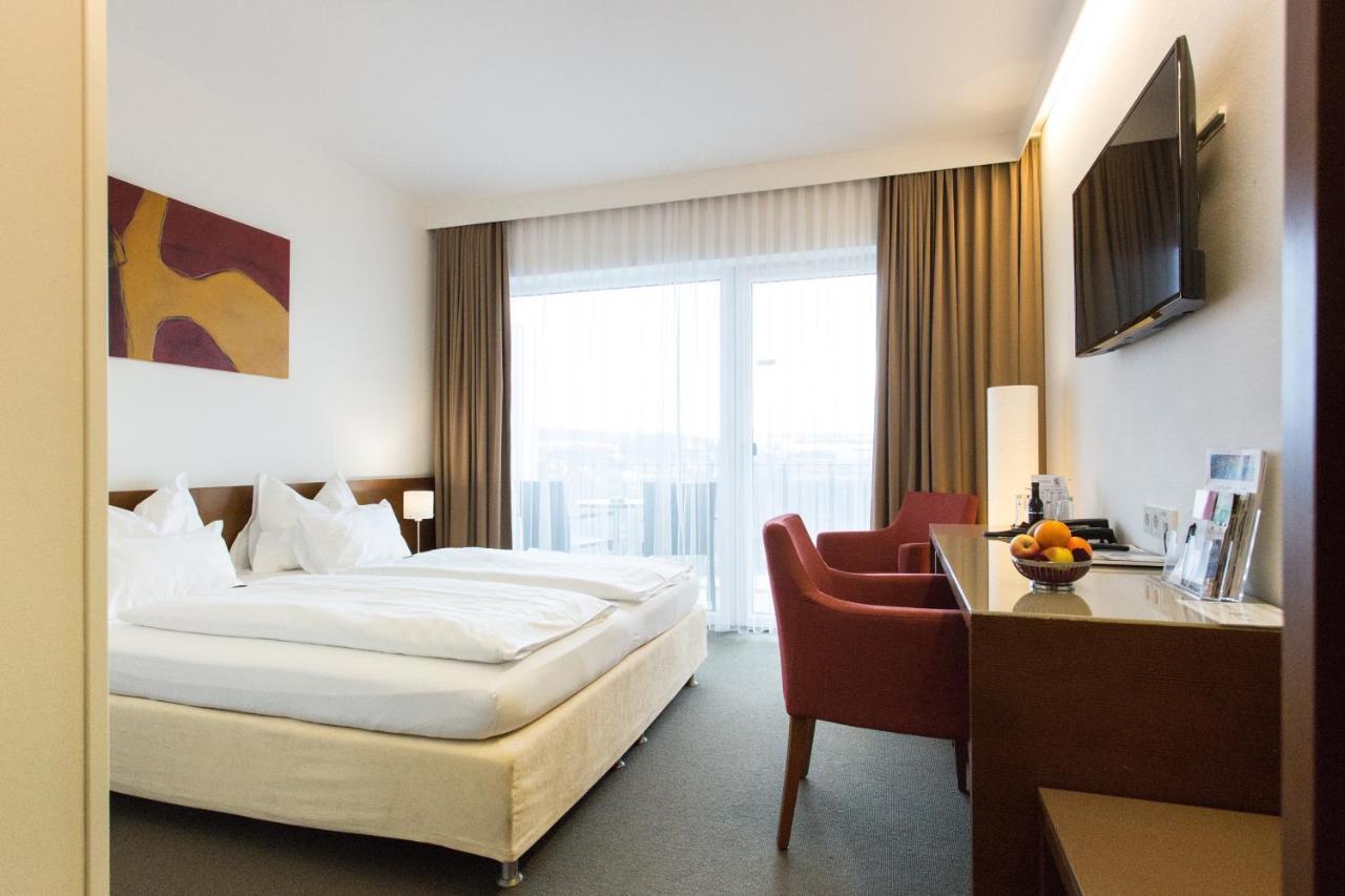 Hotel & Restaurant Christkindlwirt ชไตอาร์ ภายนอก รูปภาพ